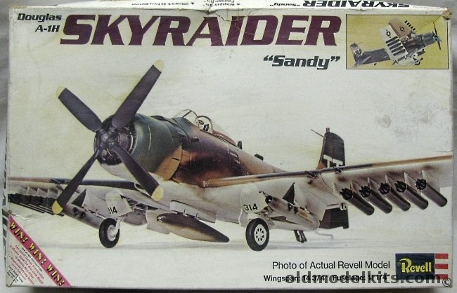 Revell 1/40 Douglas A-1H Skyraider 'Sandy' - Vietnam Rescue Support, H260 plastic model kit